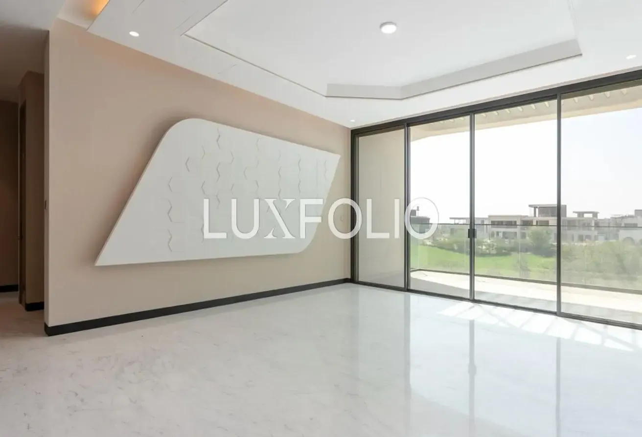 Large Plot | Golf Course Living