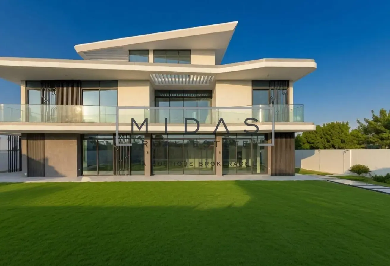 On the Golf Course | Trophy Asset Villa