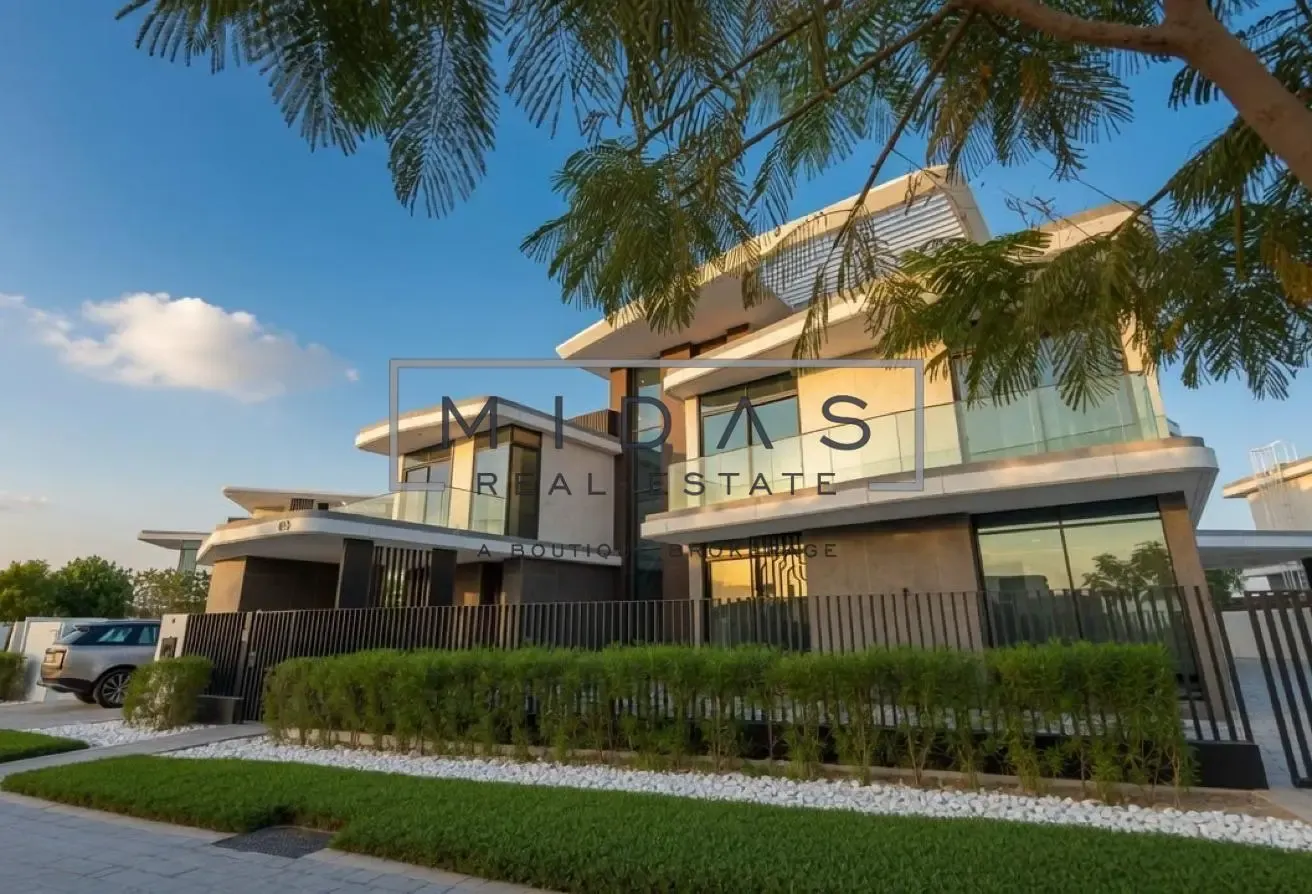On the Golf Course | Trophy Asset Villa
