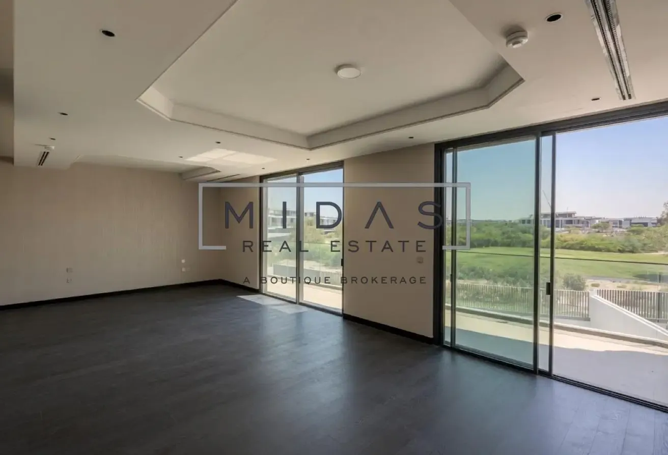 On the Golf Course | Trophy Asset Villa