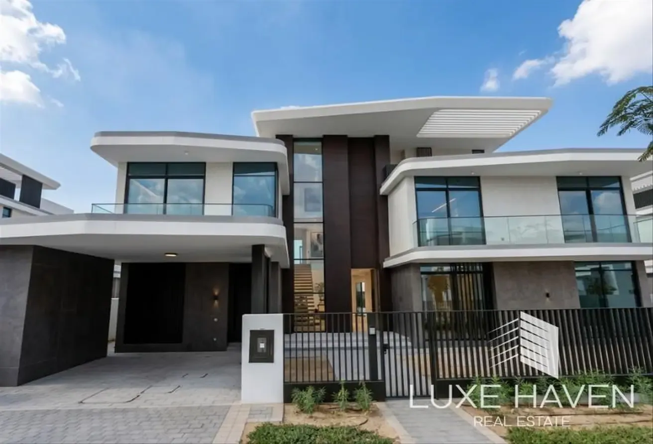 Golf Course | 6 Beds | 30% PHPP
