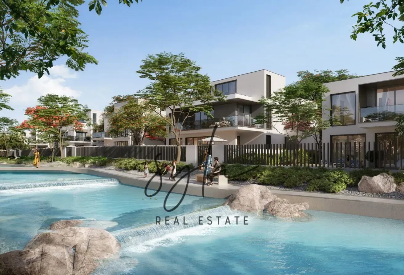 Large Plot - Resale - SELLING AT OP - Area Expert