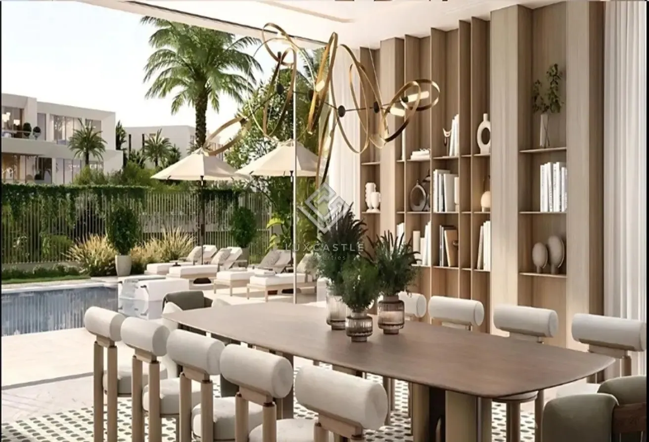 Lagoon Facing | Huge Plot | Luxury Living