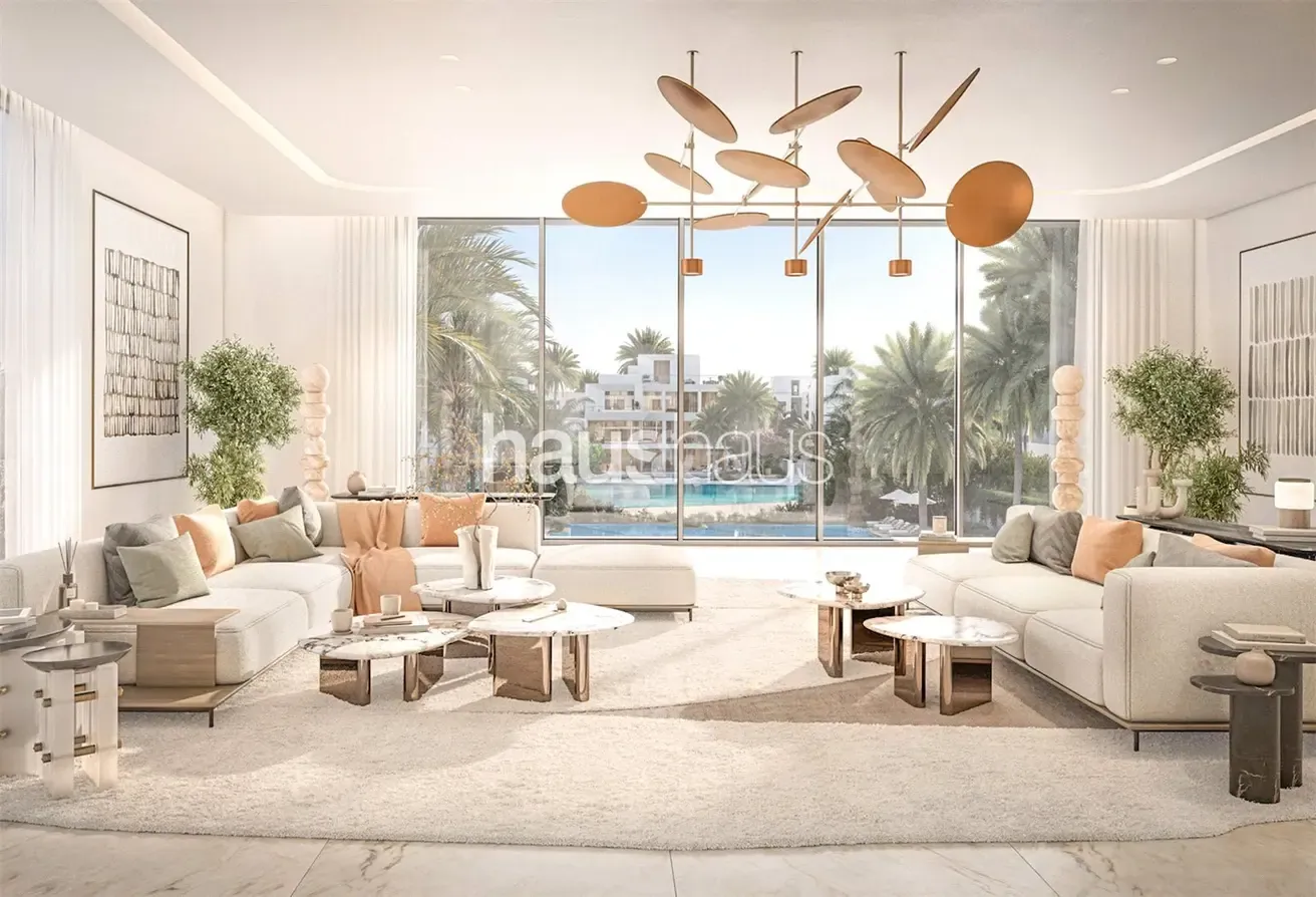 Exclusive | 6 Bedroom on the Water