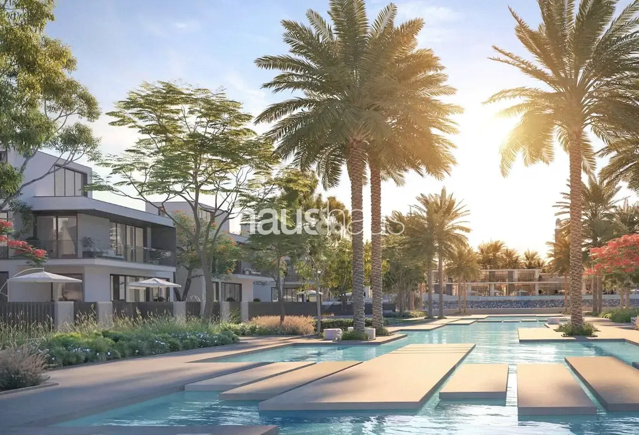 Exclusive | 6 Bedroom on the Water