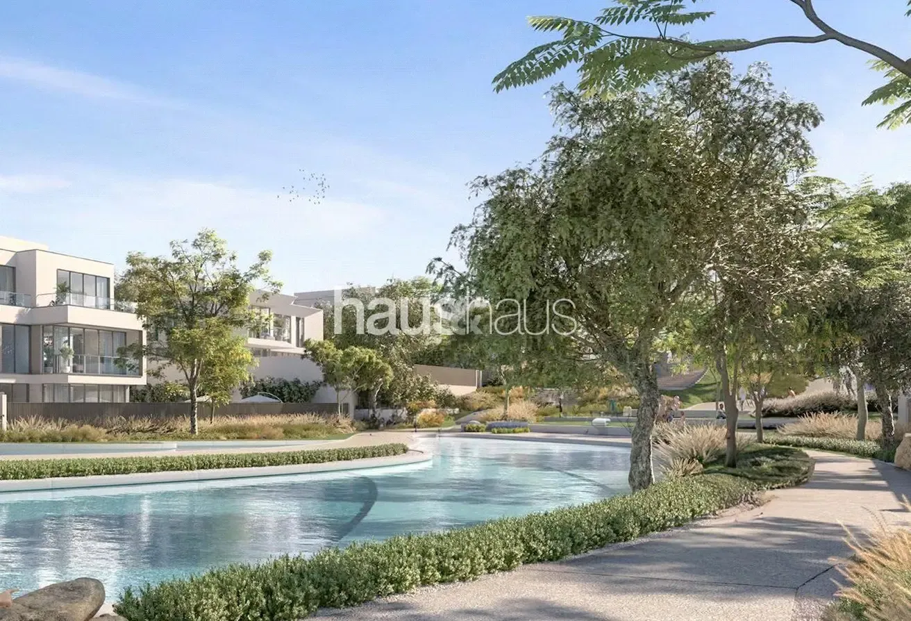 Exclusive | 6 Bedroom on the Water