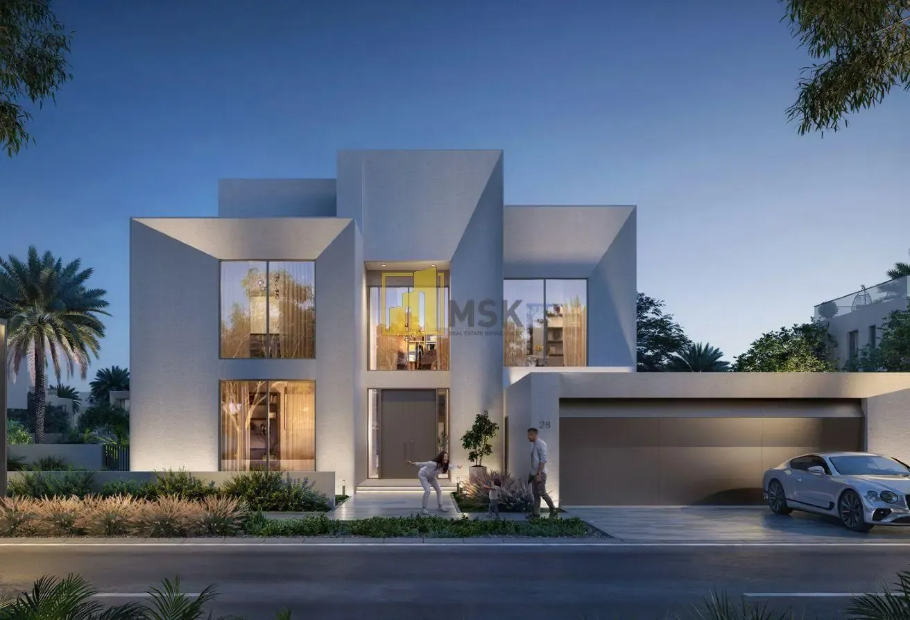 Investor's Choice | 6 BR Villa on Large Plot