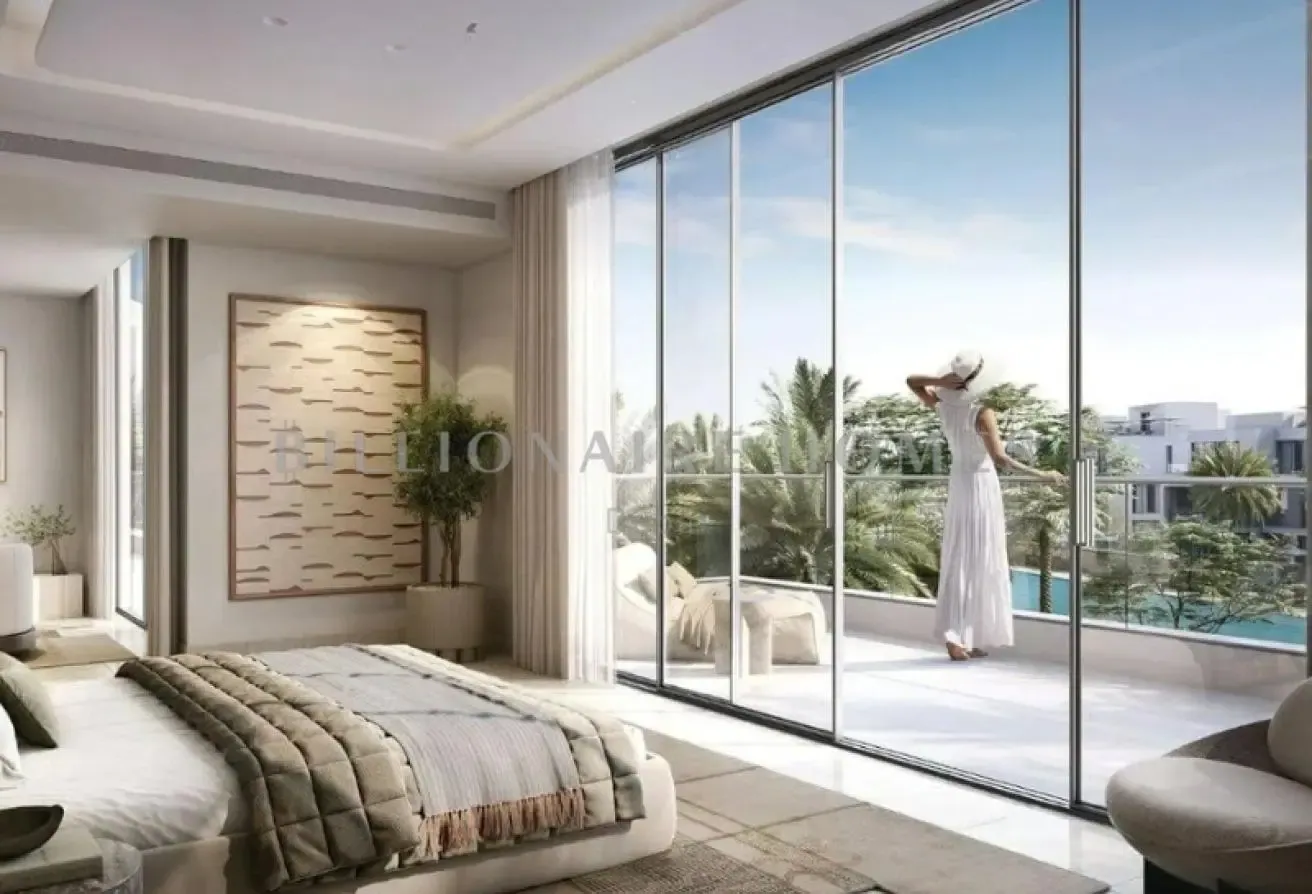 ON LAGOON | HUGE PLOT | GENUINE RESALE
