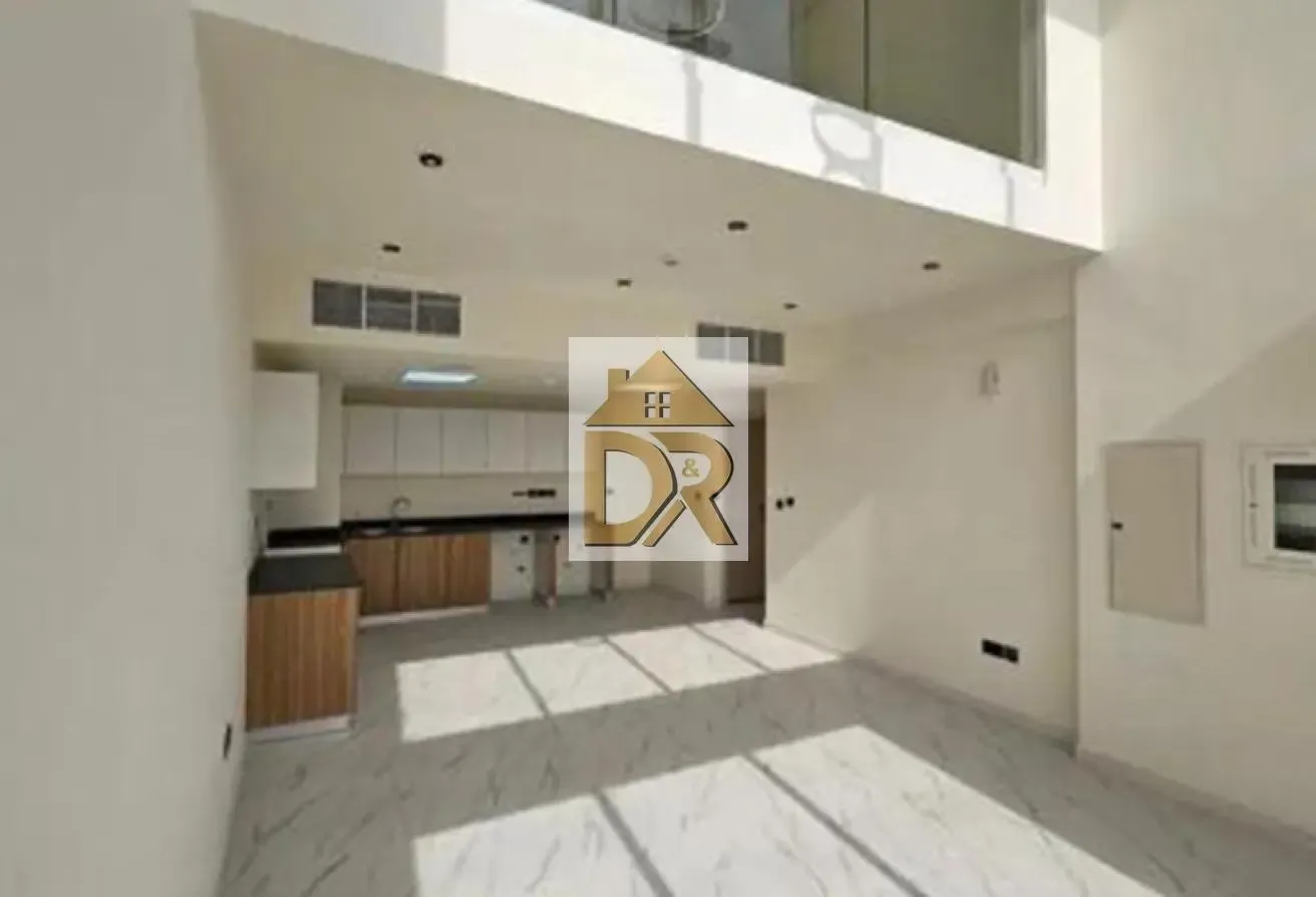 Near to Amenities | Vacant | Prime Location