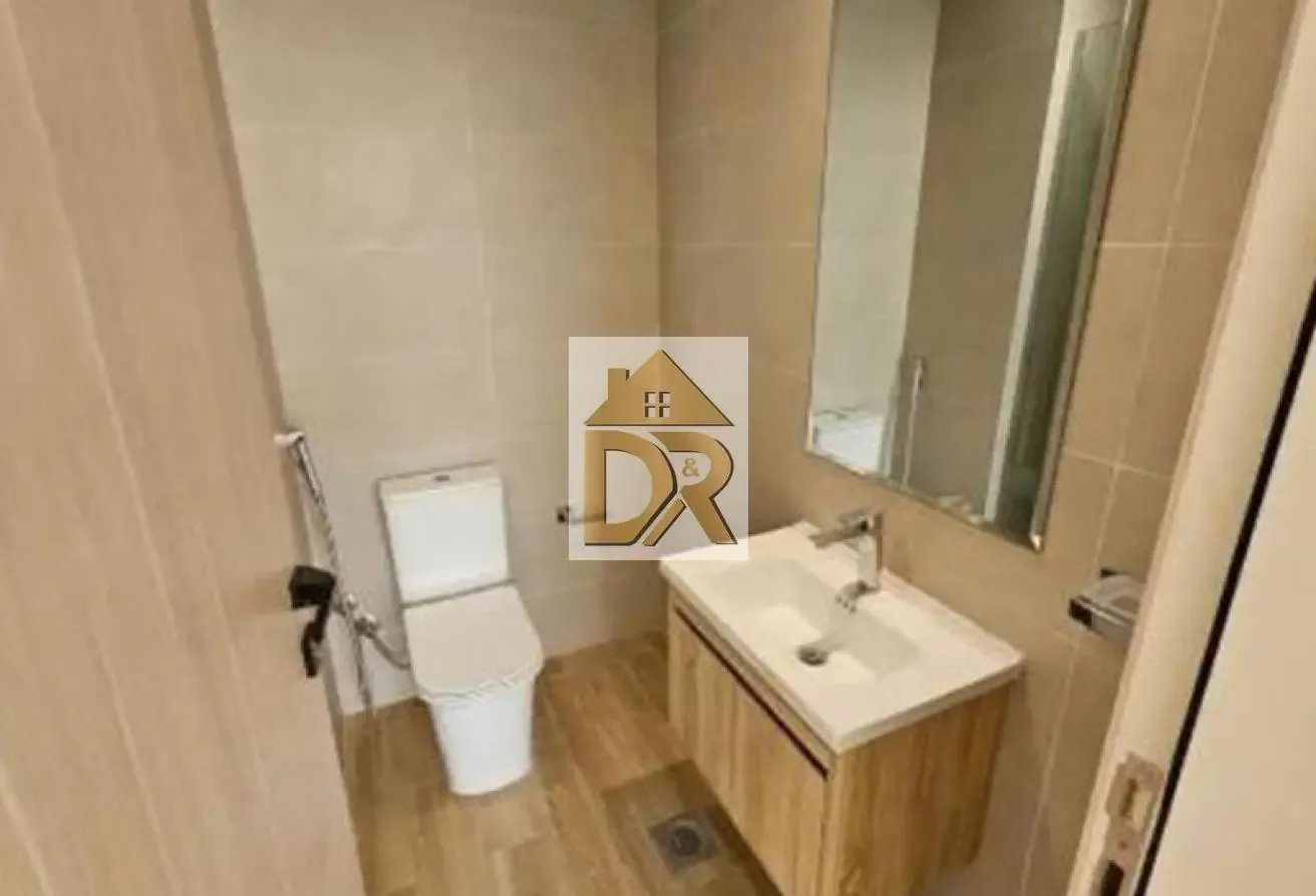 Near to Amenities | Vacant | Prime Location