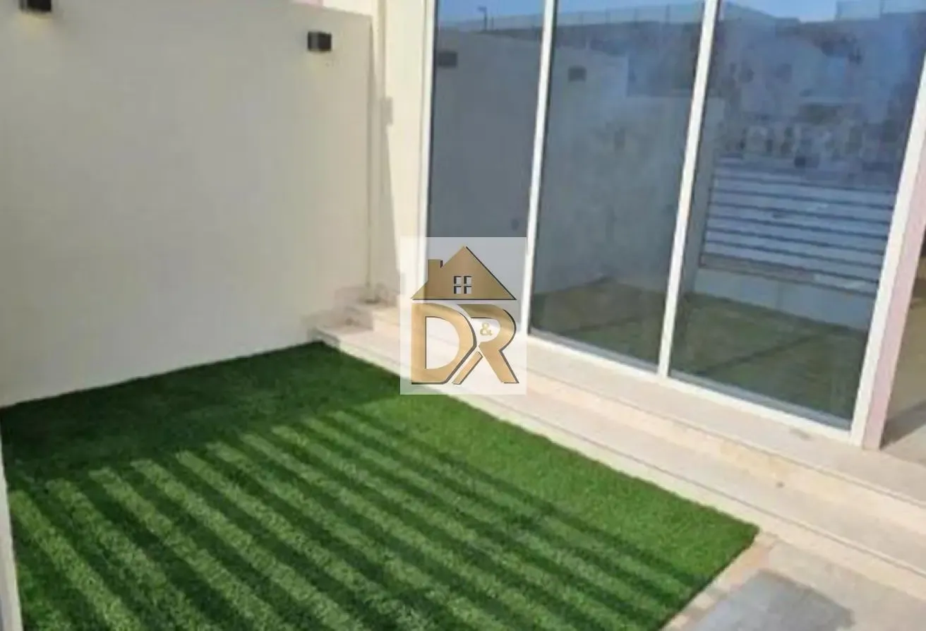Near to Amenities | Vacant | Prime Location