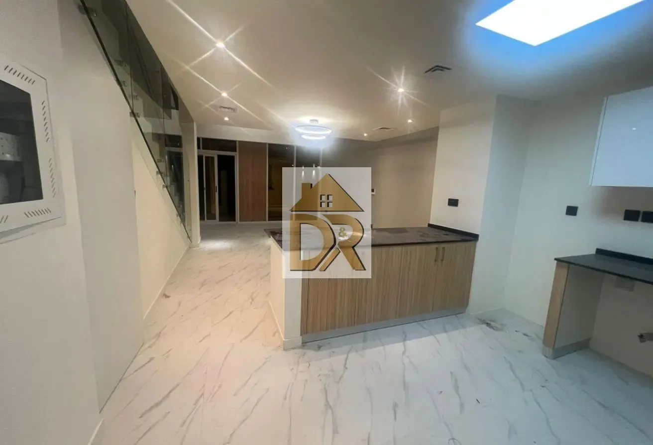 Bright Spacious Layout | Community Living |Vacant