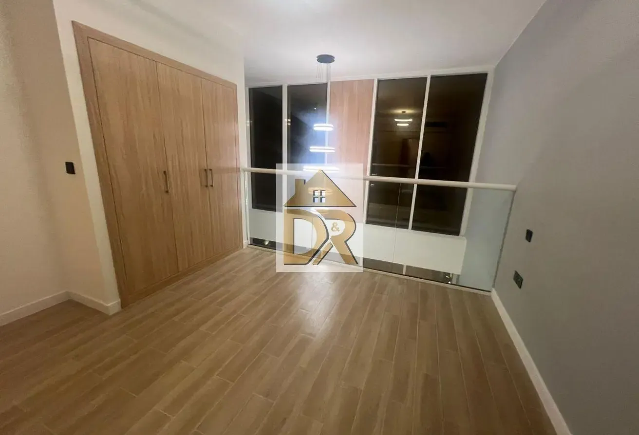Bright Spacious Layout | Community Living |Vacant