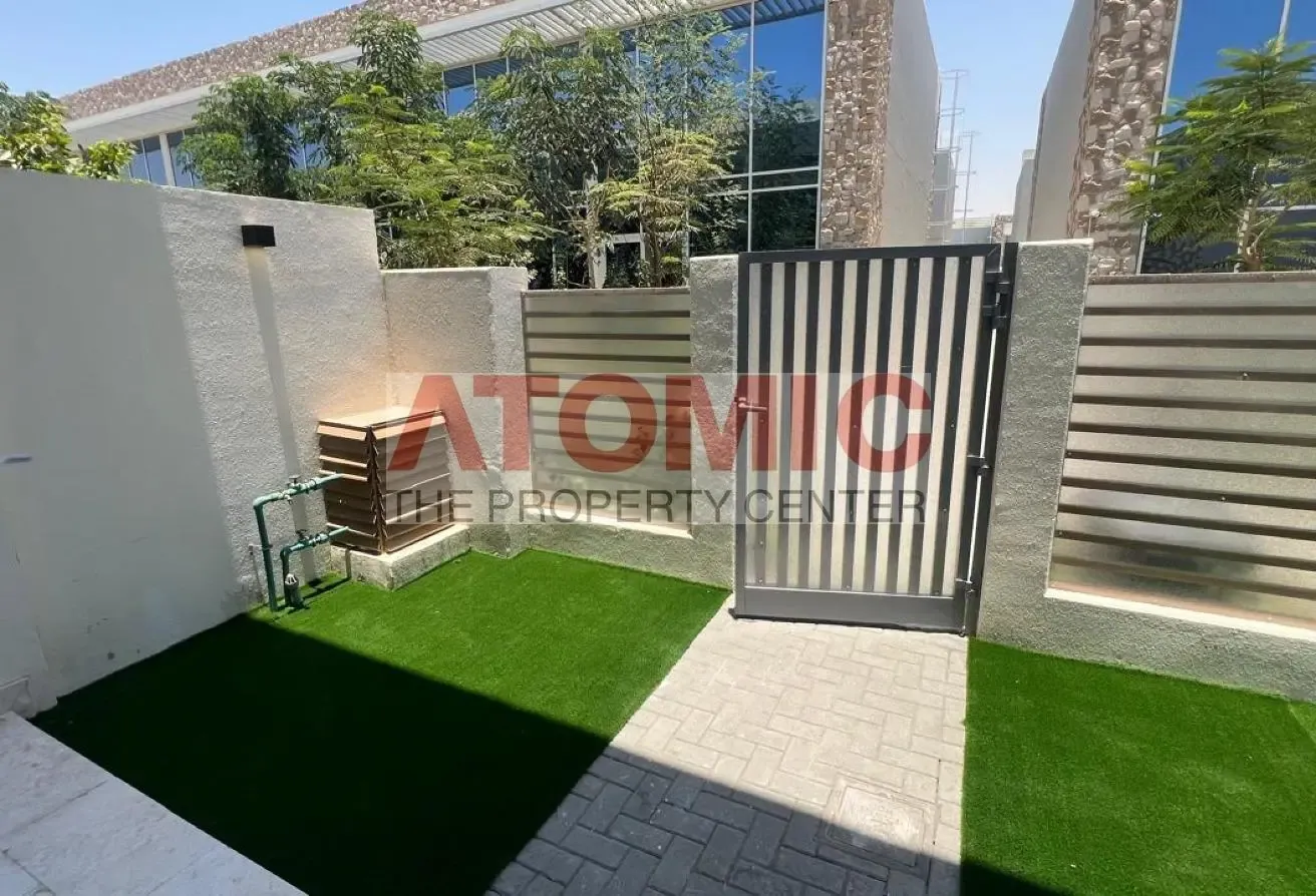 Stunning 1BR + Maid | Steps from Pool and Park