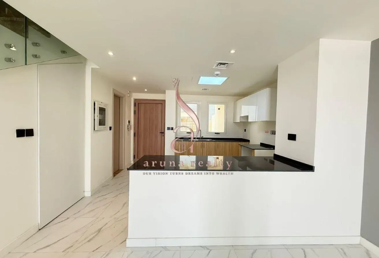 Very Rare Townhouse | Near Park | Real Deal