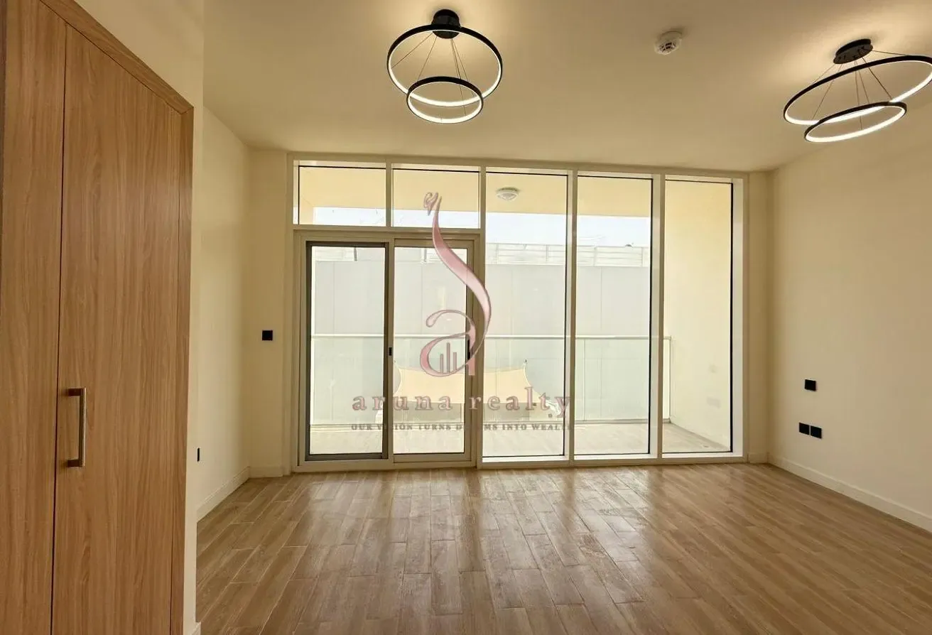 Very Rare Townhouse | Near Park | Real Deal