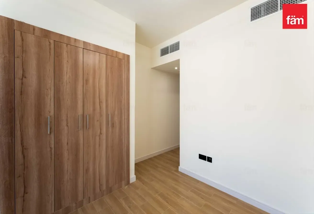 Maids | Great Price | Good ROI | Vacant