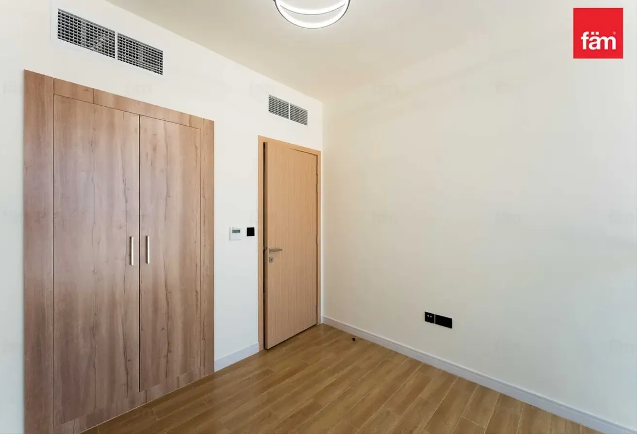 Maids | Great Price | Good ROI | Vacant