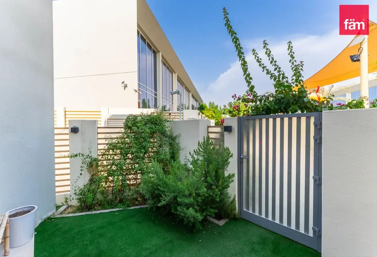 Corner Unit | Large Layout | Closed Loft
