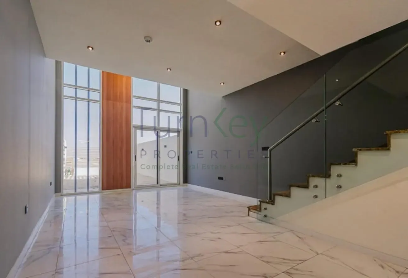 Vacant | Modern | Loft style