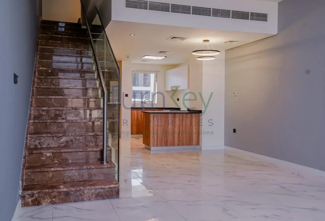 Vacant | Modern | Loft style