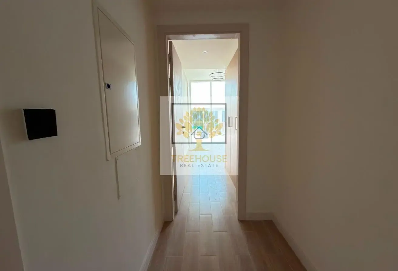 NEGOTIABLE | CONER UNIT | UNFURNISHED