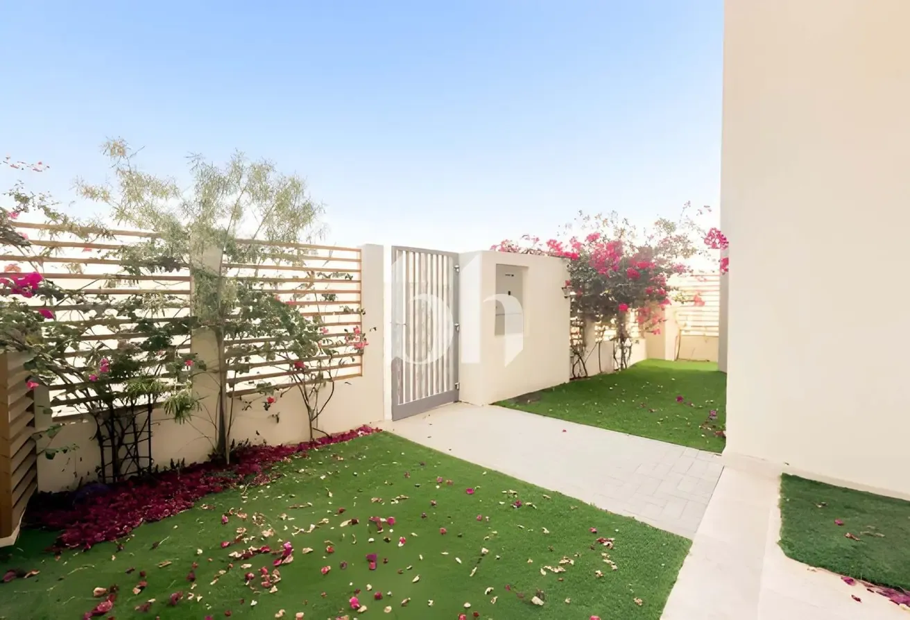 Vacant Now | 3 Bed | Maid's | Corner | Large Plot
