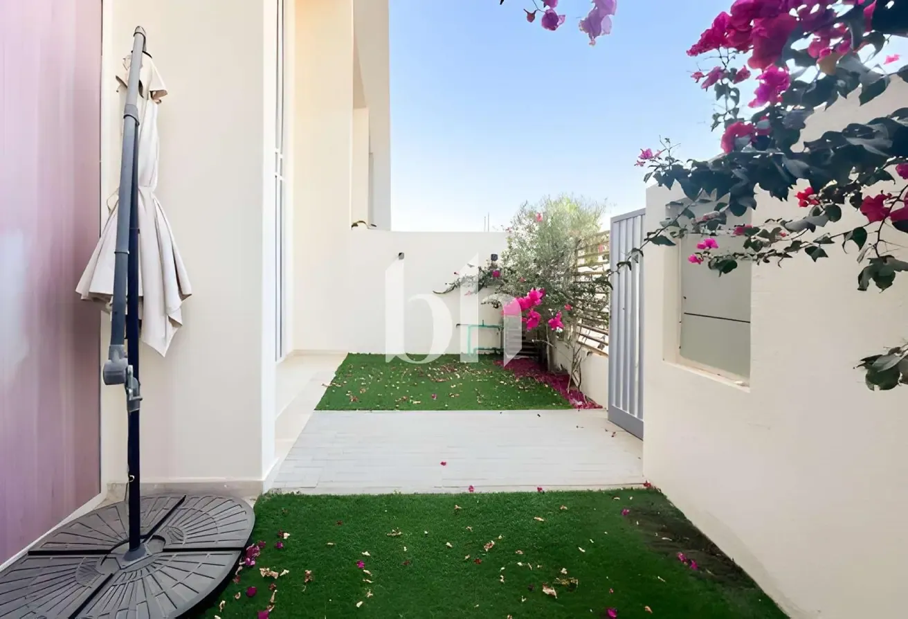 Vacant Now | 3 Bed | Maid's | Corner | Large Plot