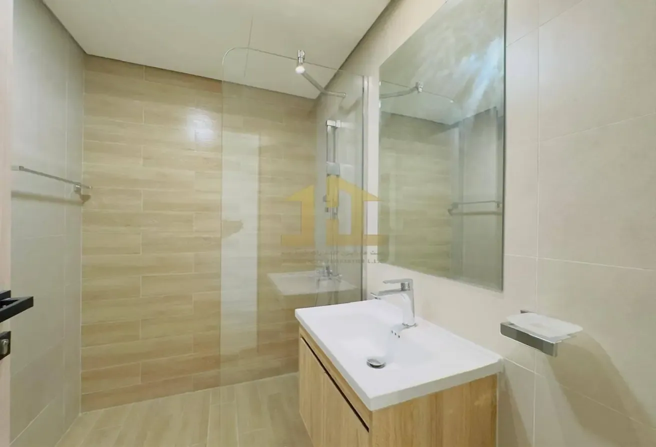 Elegant 2BR Townhouse | Family-Friendly Living