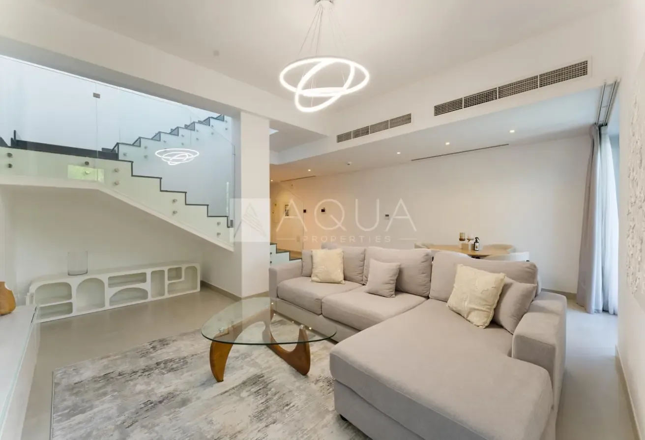 CORNER 3+MAID | SINGLE ROW | CLOSE TO POOL