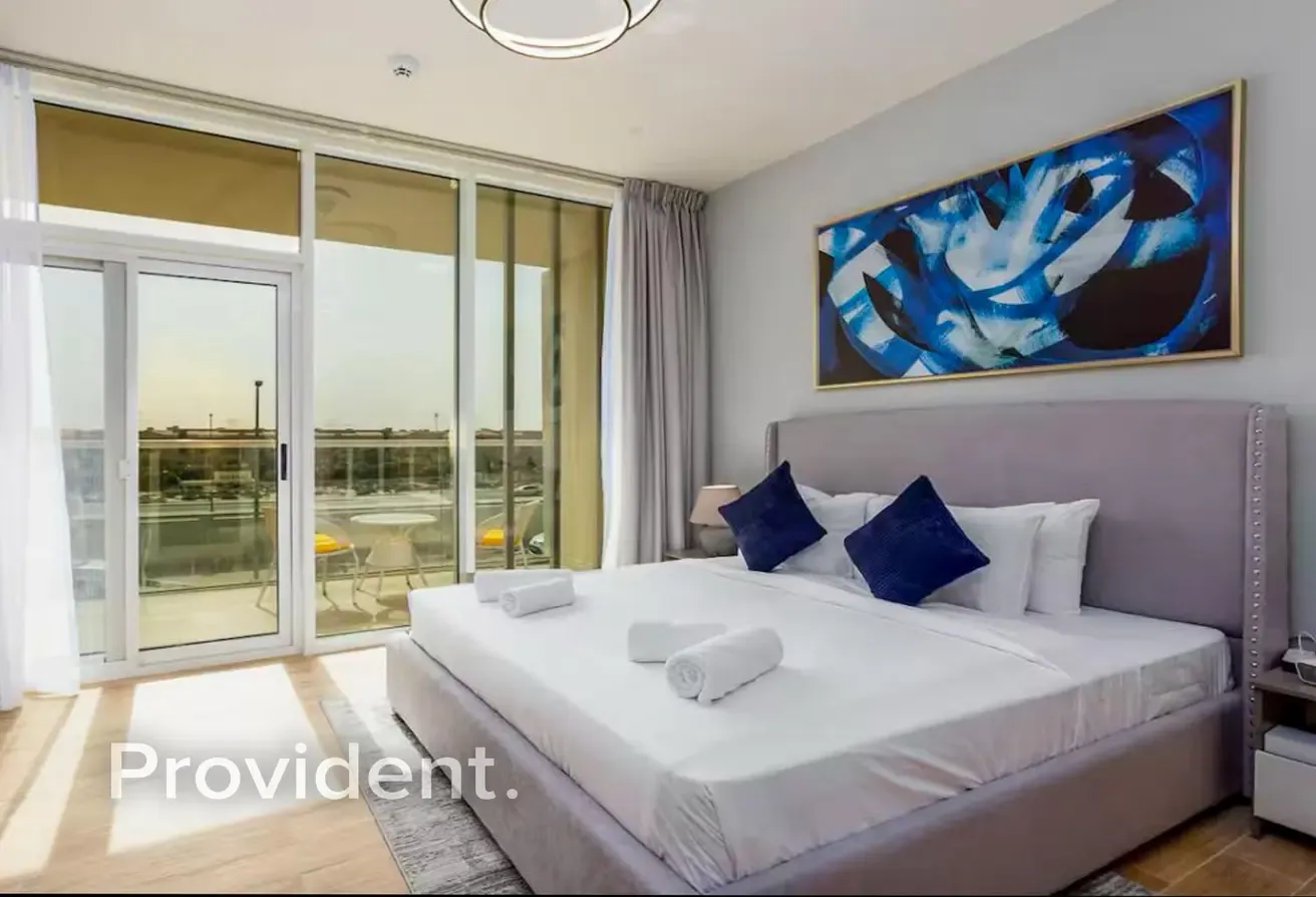Single Row | Fully Furnished | Vacant