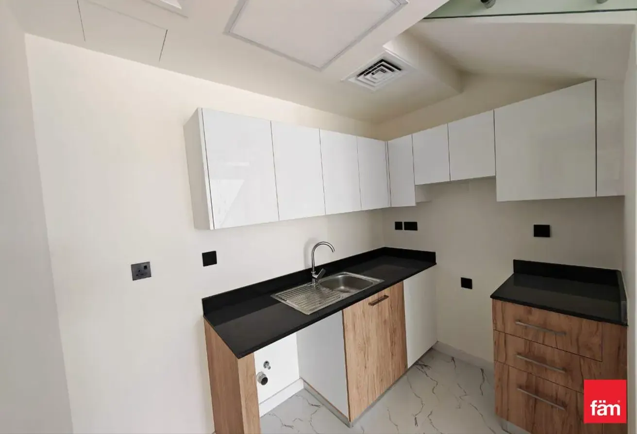 Upgraded Unit | Ready To Move | Vastu