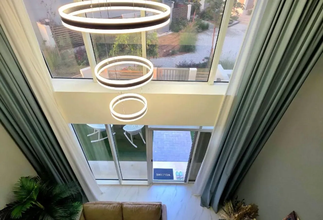 2Bedroom Corner Townhouse with Large Courtyard.