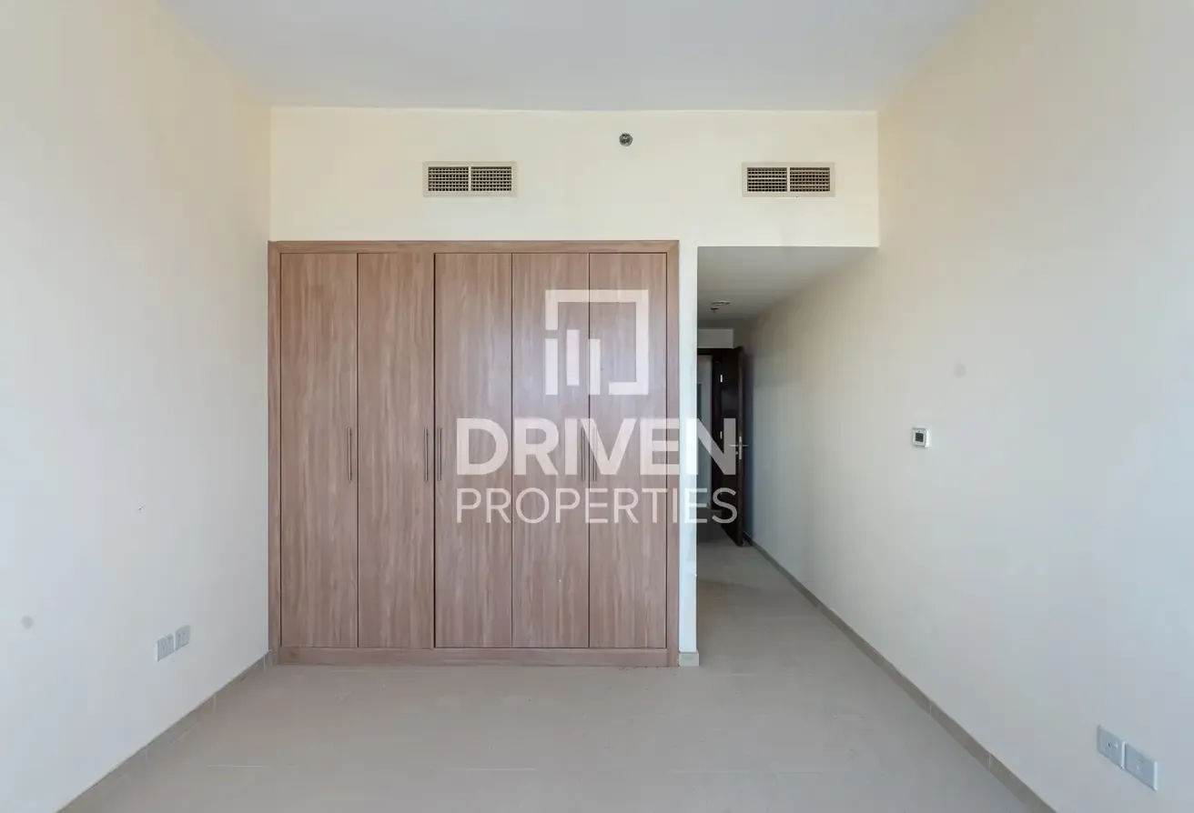 Burj Khalifa View | Maids Room | Spacious