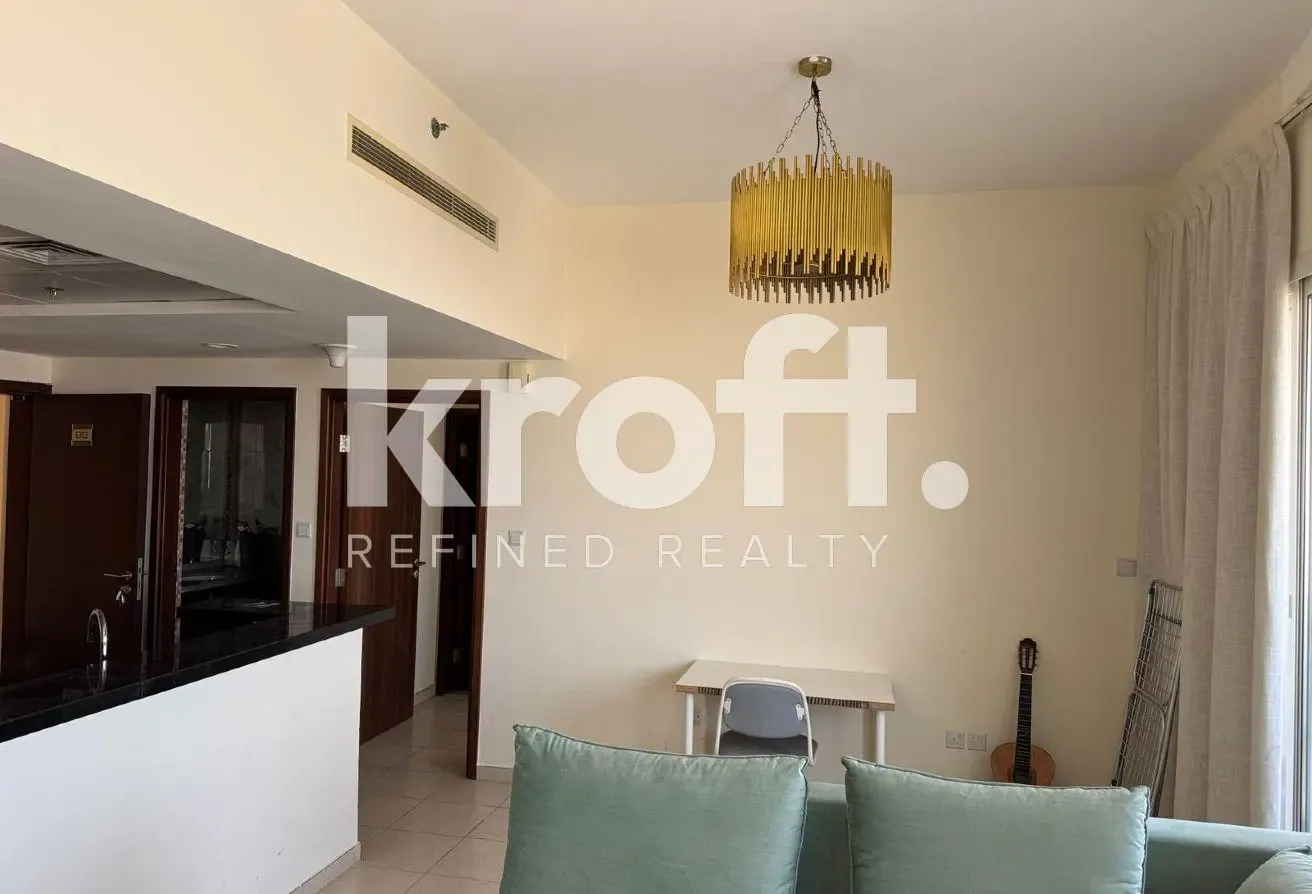 Bright Layout |Community Views |High ROI Potential