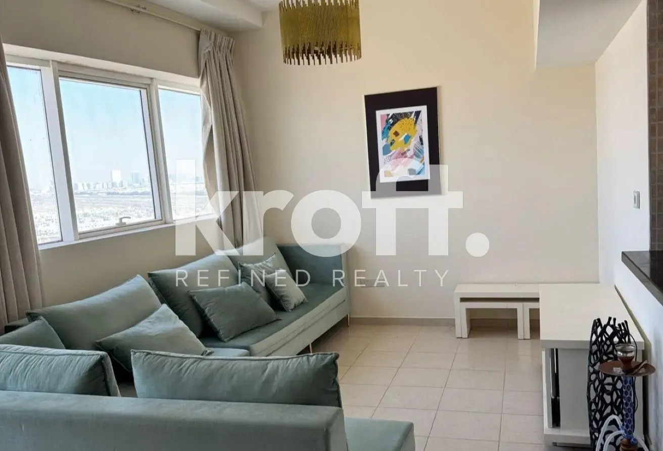 Bright Layout |Community Views |High ROI Potential