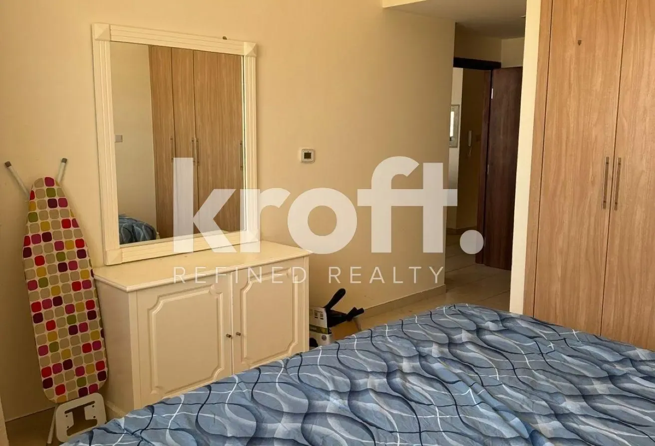 Bright Layout |Community Views |High ROI Potential