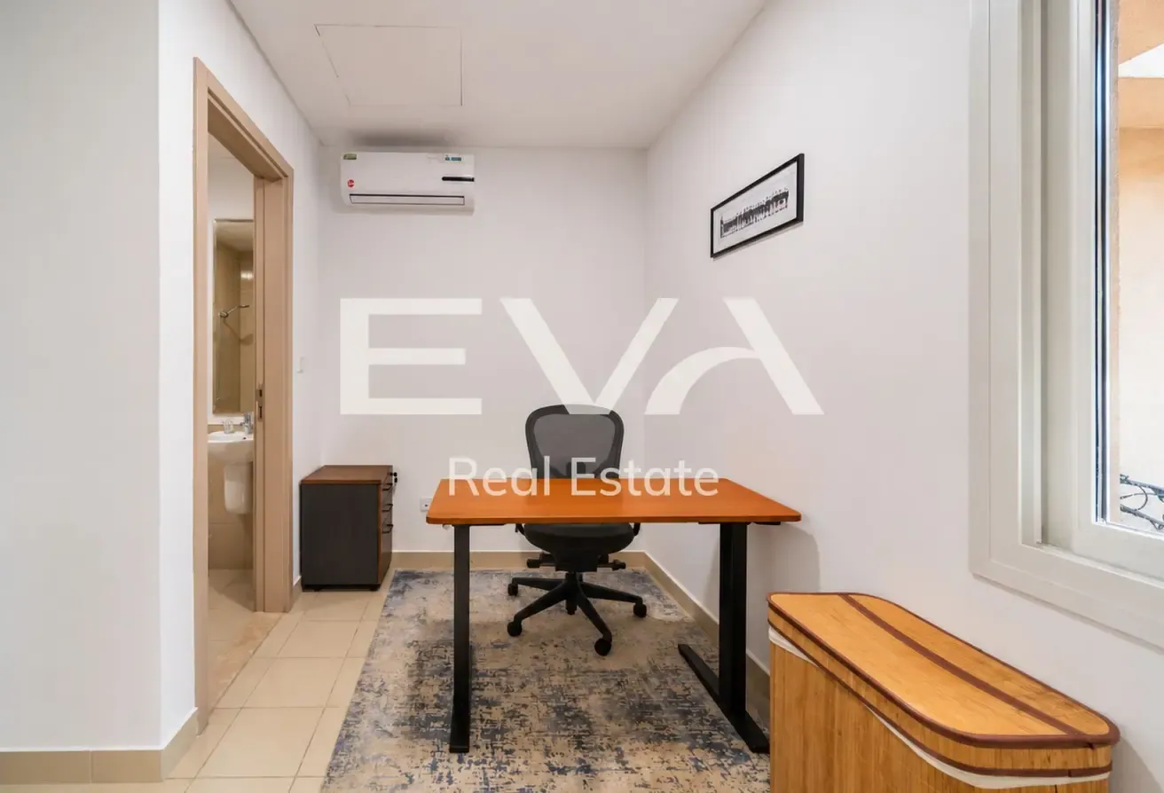 LIGHT WOOD | PERFECT CONDITION | NEXT TO PARK