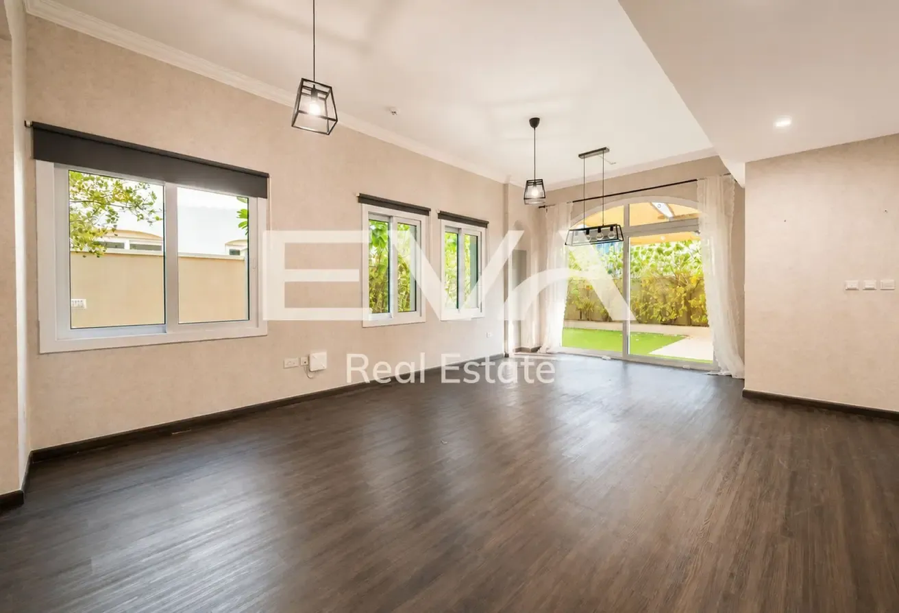 SINGLE ROW | FULLY EXTENDED | VACANT