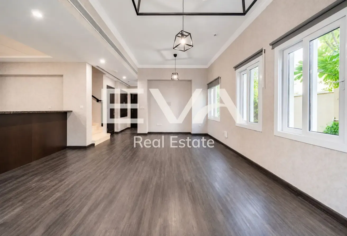 SINGLE ROW | FULLY EXTENDED | VACANT