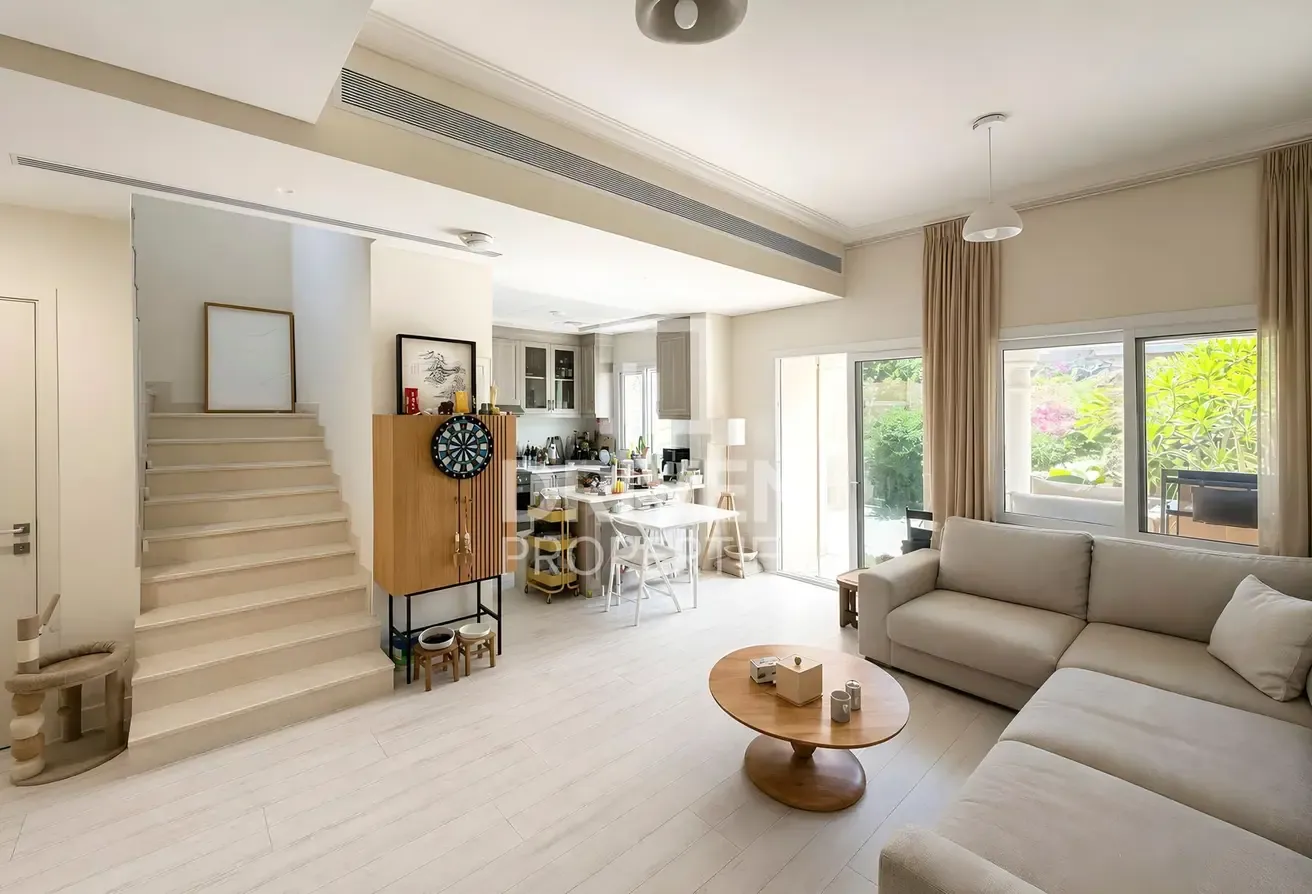 VOT | Upgraded | Vastu | Well Maintain | Exclusive