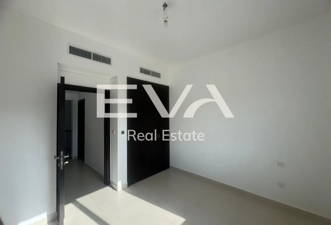 VACANT ON TRANSFER | PRIME LOCATION | 4 BEDROOM