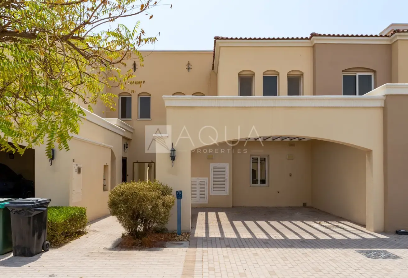 EXTENDED | BIG PLOT | VACANT | EXCLUSIVE