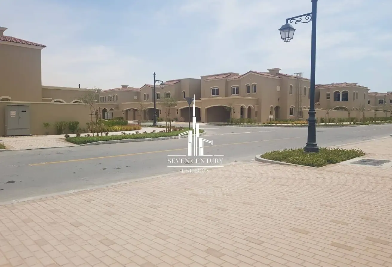 Luxury 2BR + Maid Villa | Prime Location |Tenanted