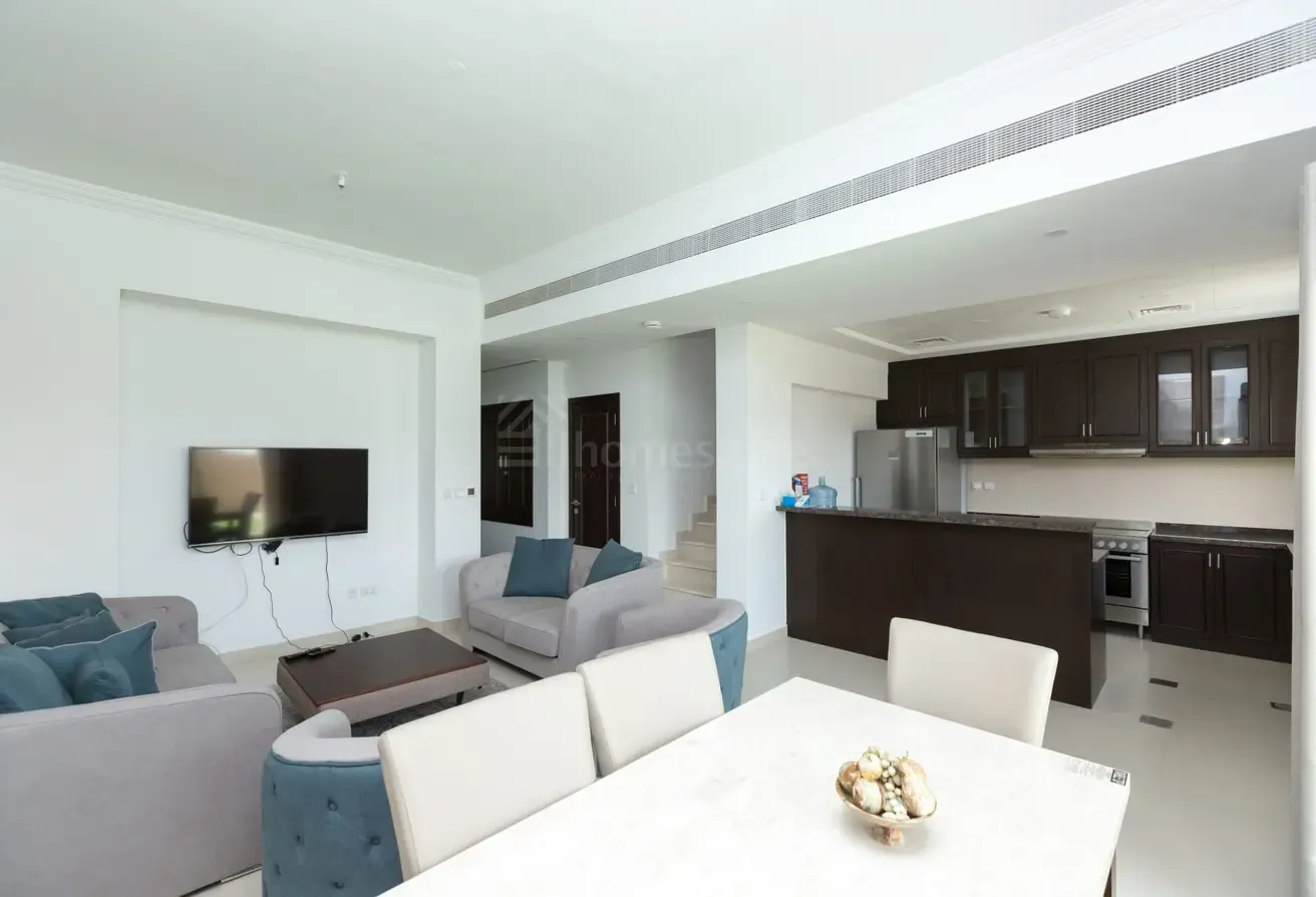 EXCLUSIVE | End Unit  | Vacant Soon | Negotiate