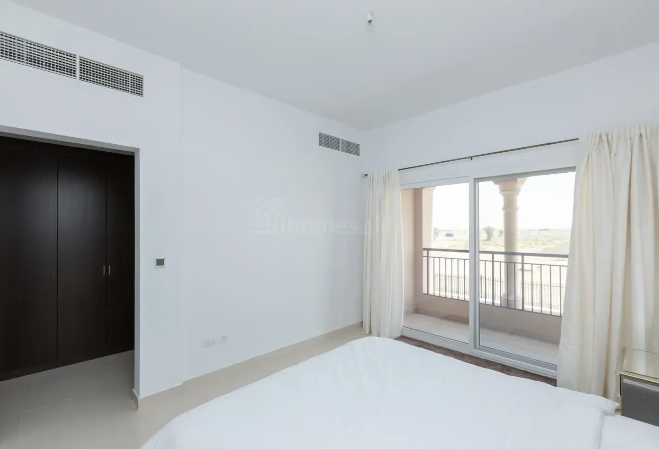 EXCLUSIVE | End Unit  | Vacant Soon | Negotiate