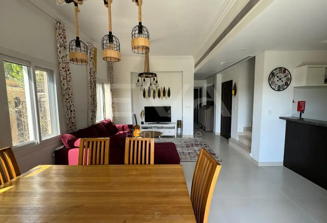 SINGLE ROW | INVESTORS DEAL | PRISTINE CONDITION
