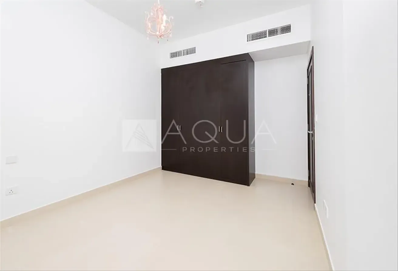 CORNER TYPE B | NEGOTIABLE | VACANT SOON