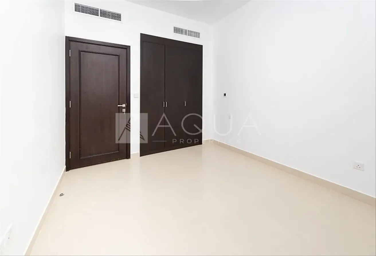 CORNER TYPE B | NEGOTIABLE | VACANT SOON