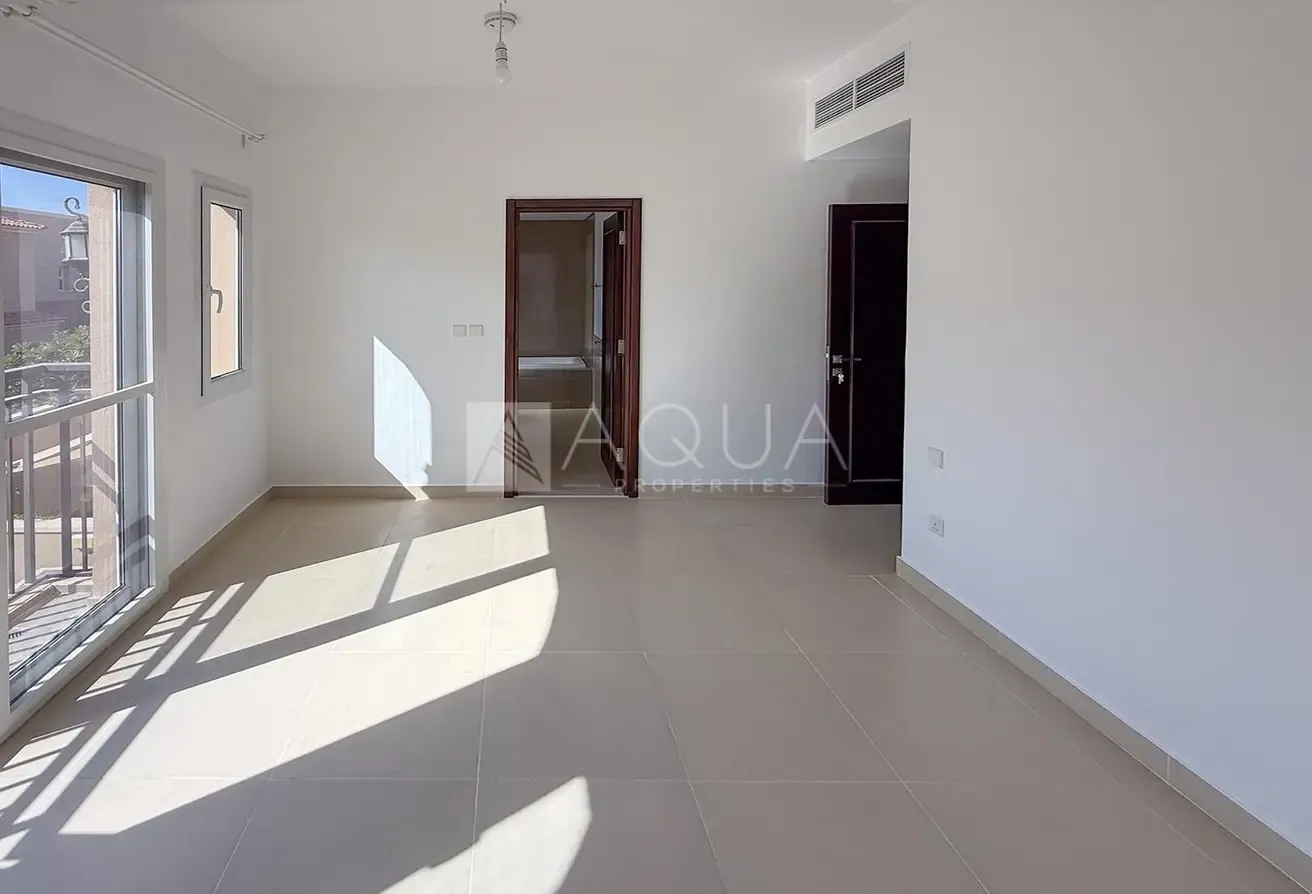NEGOTIABLE | 3 BED VACANT | BEST LOCATION